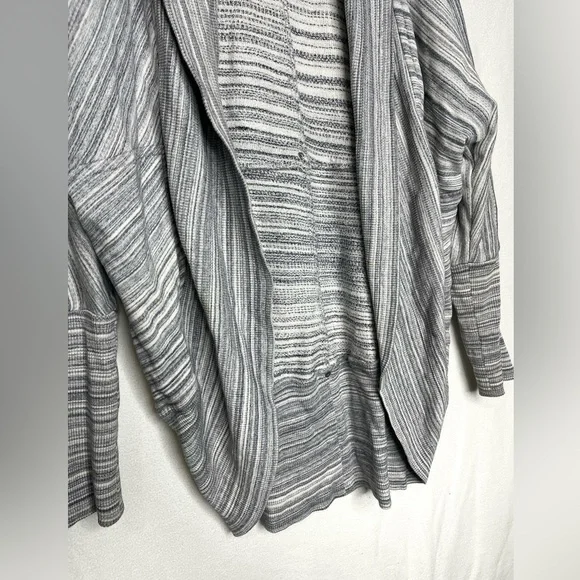 Aritzia Wilfred Diderot Open Front Cocoon Cardigan Light Heathered Grey Size XS - Picture 8 of 14